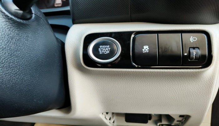 2021 KIA SONET HTX PLUS 1.0 IMT, Petrol, Manual, 45,680 km, interior