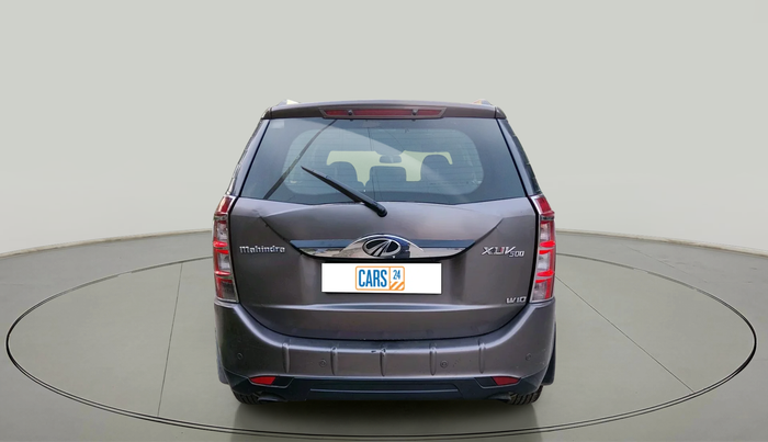 2017 Mahindra XUV500 W10 1.99, Diesel, Manual, 2,75,020 km, exterior