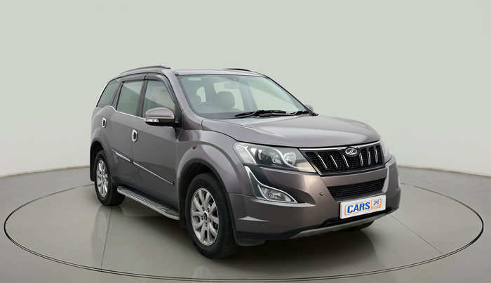 2017 Mahindra XUV500 W10 1.99, Diesel, Manual, 2,75,020 km, exterior