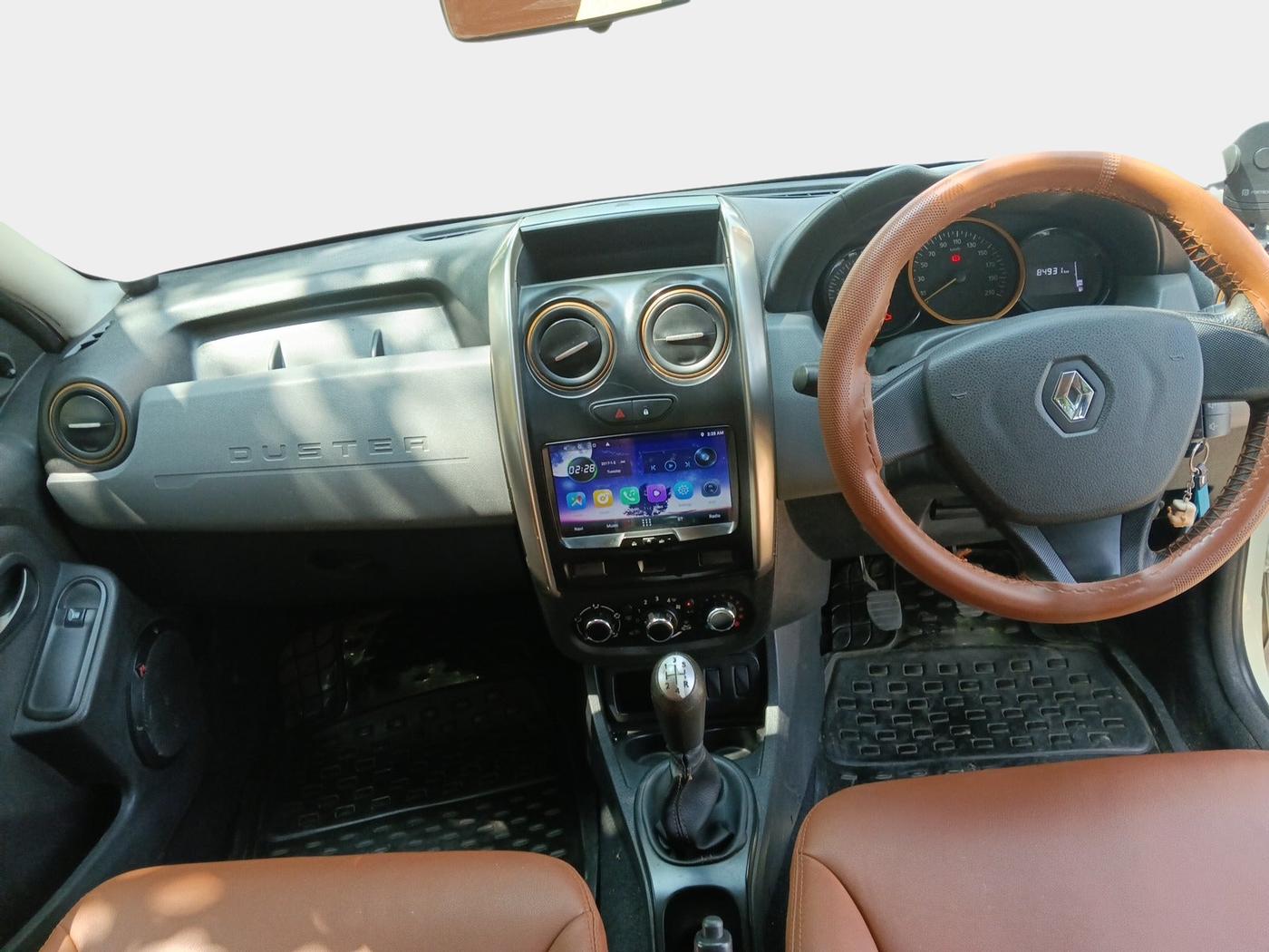 2016 Renault Duster 85 PS RXE 4X2 MT ADVENTURE EDITION, Diesel, Manual, 85,300 km, interior