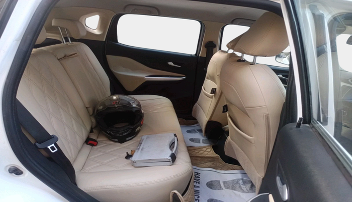 2021 Nissan MAGNITE XV TURBO CVT, Petrol, Automatic, 27,668 km, interior