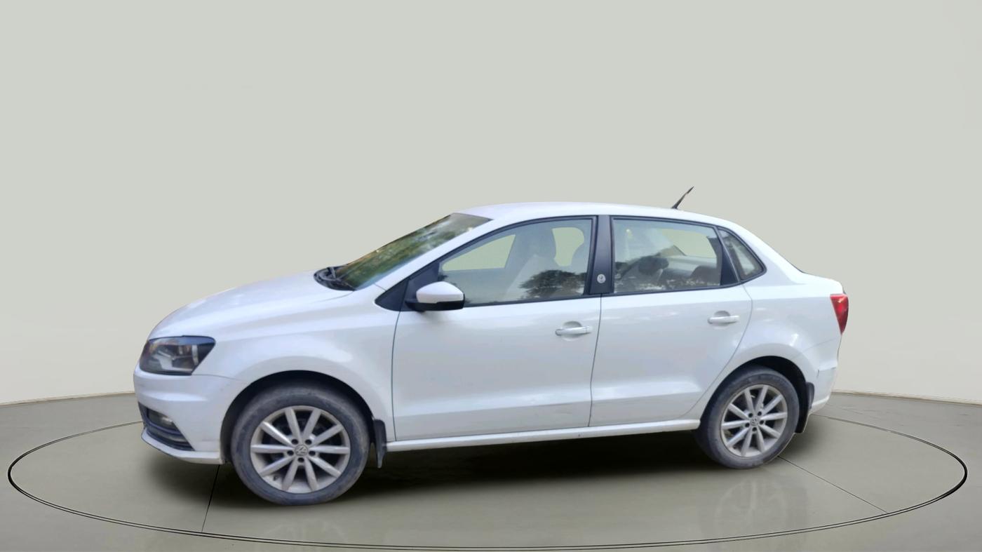 2017 Volkswagen Ameo HIGHLINE1.2L PLUS 16 ALLOY, Petrol, Manual, 1,25,211 km, exterior