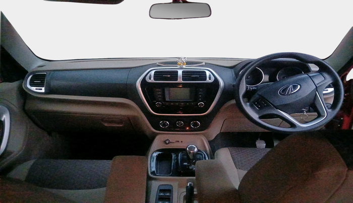 2018 Mahindra TUV300 T8 AMT, Diesel, Automatic, 49,716 km, interior