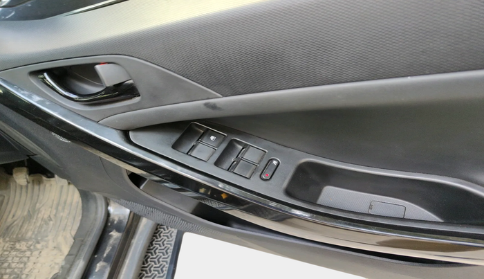 2021 Tata NEXON XZ PLUS PETROL DARK EDITION, Petrol, Manual, 30,809 km, interior