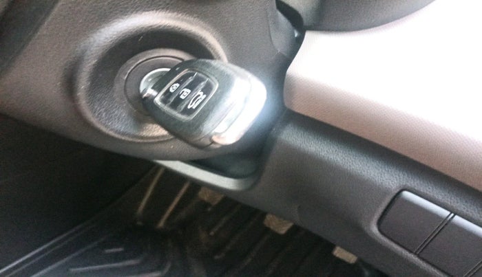 2017 Hyundai Creta E PLUS 1.6 PETROL, Petrol, Manual, 83,261 km, interior