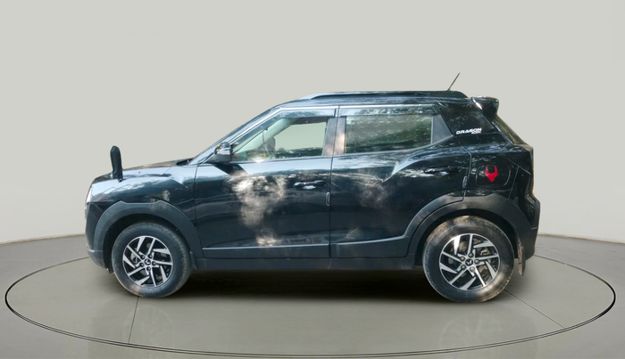 2025 Mahindra XUV 3XO AX5 1.2 L TCMPFi, Petrol, Manual, 4,604 km, exterior