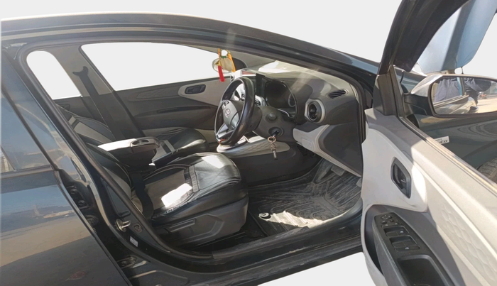 2021 Hyundai GRAND I10 NIOS MAGNA AMT 1.2 KAPPA VTVT, Petrol, Automatic, 42,844 km, interior