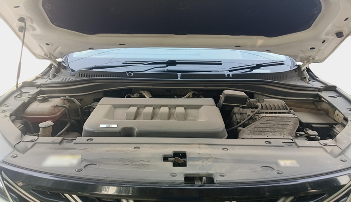 2023 Mahindra XUV700 AX 7 LUXURY D MT 7 STR, Diesel, Manual, 84,083 km, exterior