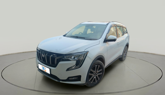 2023 Mahindra XUV700 AX 7 LUXURY D MT 7 STR, Diesel, Manual, 84,083 km, exterior