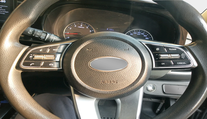 2020 KIA SELTOS HTK PLUS 1.5, Petrol, Manual, 1,06,961 km, interior