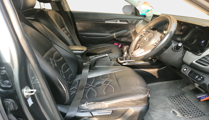 2020 KIA SELTOS HTK PLUS 1.5, Petrol, Manual, 1,06,961 km, interior