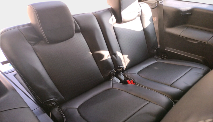 2018 Tata Hexa XE 4X2 7 STR, Diesel, Manual, 1,19,265 km, interior