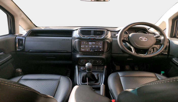 2018 Tata Hexa XE 4X2 7 STR, Diesel, Manual, 1,19,265 km, interior