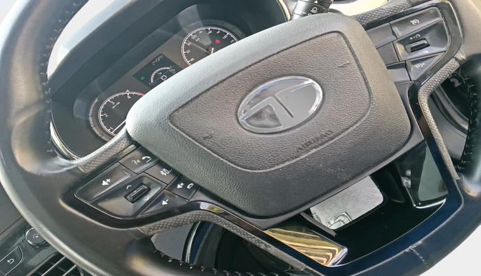 2022 Tata Harrier XTA PLUS 2.0L KRYOTEC DARK EDITION, Diesel, Automatic, 96,321 km, interior