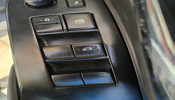 2022 Toyota Innova Crysta 2.4 G 7 STR, Diesel, Manual, 65,903 km, interior