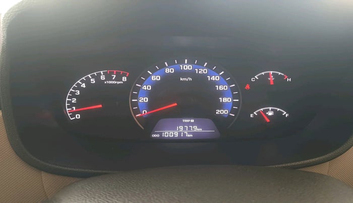 2014 Hyundai Xcent S (O) 1.2, Petrol, Manual, 1,00,917 km, interior