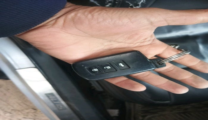 2016 Toyota Corolla Altis VL CVT PETROL, Petrol, Automatic, 1,63,170 km, interior