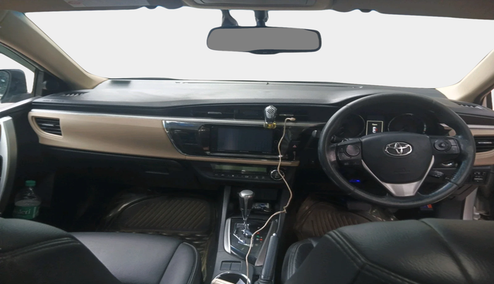 2016 Toyota Corolla Altis VL CVT PETROL, Petrol, Automatic, 1,63,170 km, interior