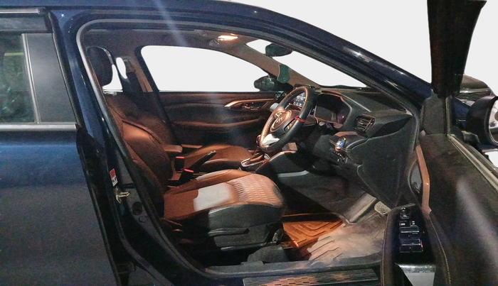 2024 Maruti Grand Vitara ALPHA PLUS HYBRID ECVT, Hybrid, Automatic, 1,543 km, interior