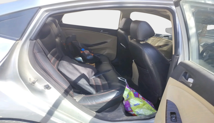 2017 Hyundai Verna 1.6 VTVT SX, Petrol, Manual, 1,21,617 km, interior