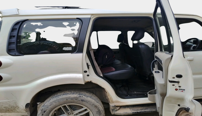 2019 Mahindra Scorpio S11 2WD, Diesel, Manual, 2,16,761 km, interior