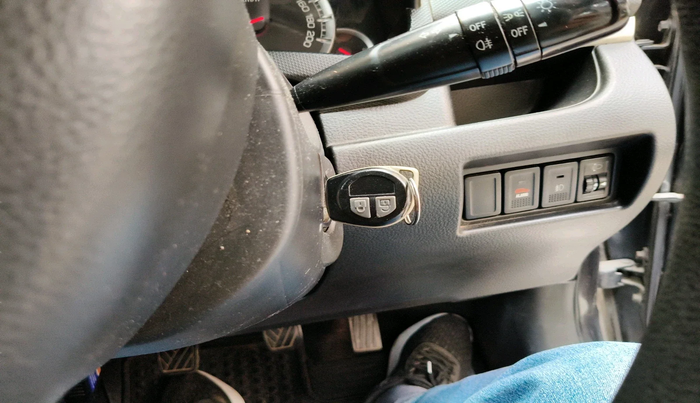 2015 Maruti Swift VXI, Petrol, Manual, 51,590 km, interior