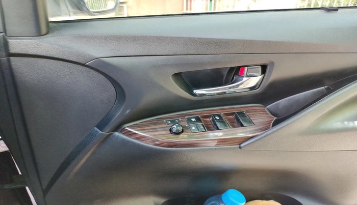 2021 Toyota Innova Crysta 2.4 GX AT 8 STR, Diesel, Automatic, 73,002 km, interior