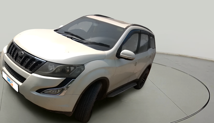 2017 Mahindra XUV500 W10 AT 1.99, Diesel, Automatic, 1,50,449 km, exterior