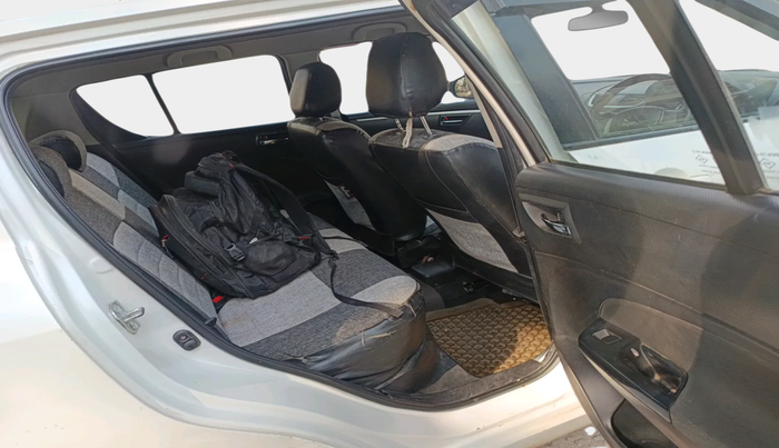 2013 Maruti Swift VXI, Petrol, Manual, 67,185 km, interior