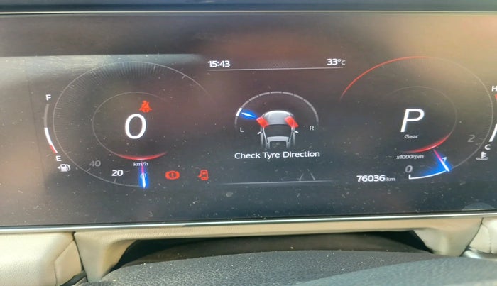 2022 Mahindra XUV700 AX 7 LUXURY D AT 7 STR, Diesel, Automatic, 76,036 km, interior