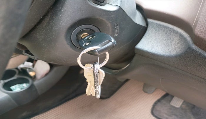 2013 Honda Amaze 1.2L I-VTEC S, Petrol, Manual, 1,00,383 km, interior