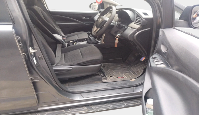 2017 Toyota Innova Crysta 2.4 GX 7 STR, Diesel, Manual, 90,204 km, interior