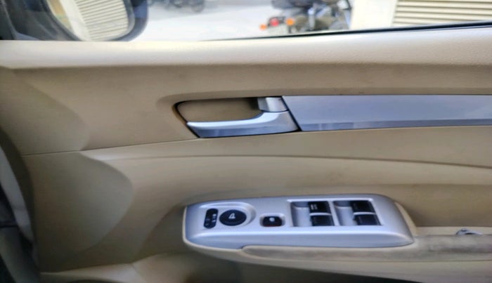 2010 Honda City 1.5L I-VTEC V AT, Petrol, Automatic, 1,18,140 km, interior