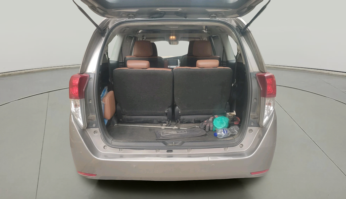 2016 Toyota Innova Crysta 2.4 VX 7 STR, Diesel, Manual, 3,75,247 km, exterior