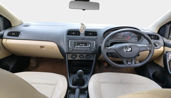 2017 Volkswagen Ameo COMFORTLINE 1.2L, Petrol, Manual, 22,422 km, interior