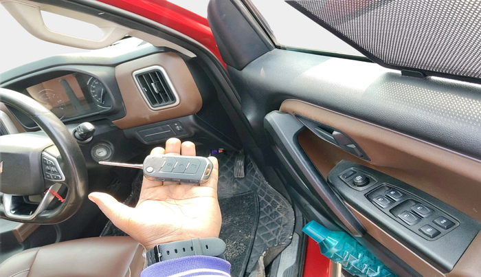 2023 Mahindra SCORPIO-N Z4 DIESEL MT 2WD 7 STR, Diesel, Manual, 81,604 km, interior