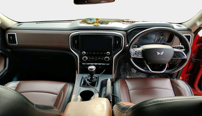 2023 Mahindra SCORPIO-N Z4 DIESEL MT 2WD 7 STR, Diesel, Manual, 81,604 km, interior