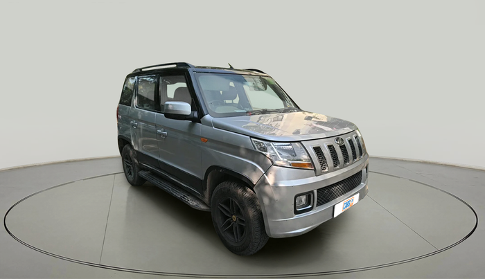 2016 Mahindra TUV300 T8 AMT, Diesel, Automatic, 1,00,598 km, exterior