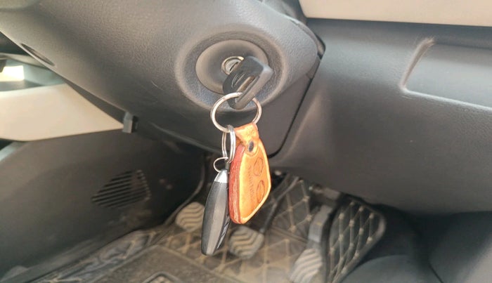 2021 Nissan MAGNITE XE, Petrol, Manual, 22,739 km, interior