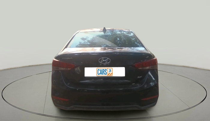 2018 Hyundai Verna 1.6 VTVT SX, Petrol, Manual, 82,114 km, exterior