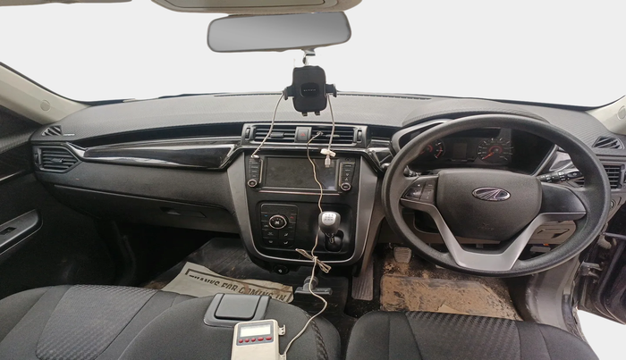 2017 Mahindra KUV 100 NXT K8 P 6 STR, Petrol, Manual, 35,582 km, interior