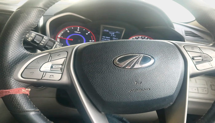 2021 Mahindra XUV300 W8 (O) 1.5 DIESEL, Diesel, Manual, 22,739 km, interior