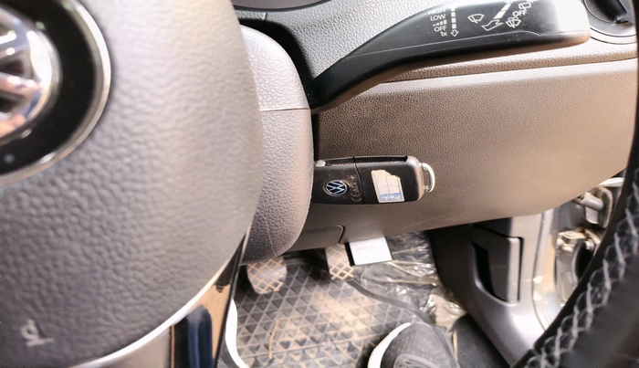 2021 Volkswagen Polo HIGHLINE PLUS 1.0L TSI, Petrol, Manual, 39,260 km, interior