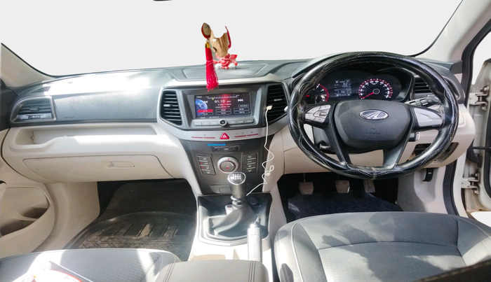 2019 Mahindra XUV300 W6 1.2 PETROL, Petrol, Manual, 59,488 km, interior