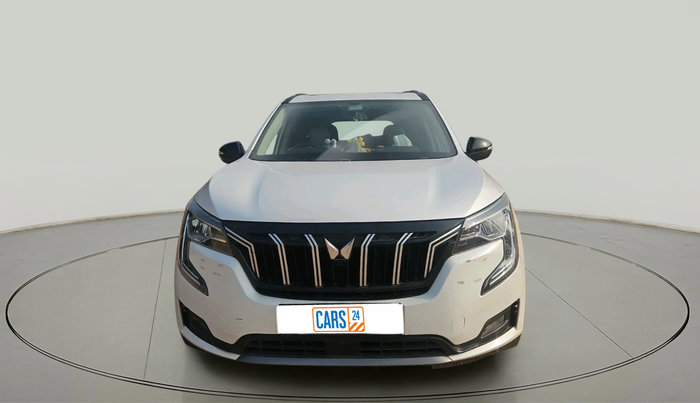 2022 Mahindra XUV700 AX 5 P MT 5 STR, Petrol, Manual, 56,128 km, exterior