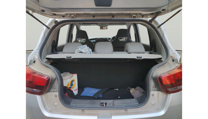 2016 Mahindra Kuv100 K8 D 6 STR, Diesel, Manual, 54,372 km, exterior