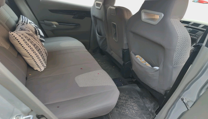 2016 Mahindra Kuv100 K8 D 6 STR, Diesel, Manual, 54,372 km, interior