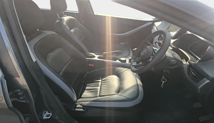 2021 Tata NEXON XM SUNROOF PETROL, Petrol, Manual, 33,709 km, interior