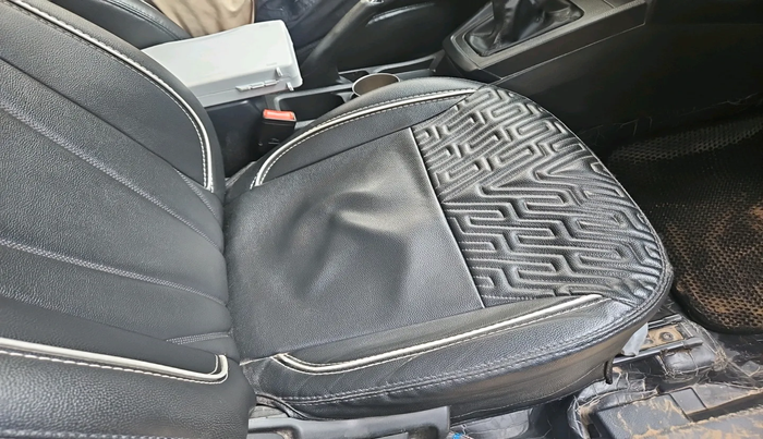 2023 Maruti BREZZA LXI S- CNG, Petrol, Manual, 30,508 km, interior