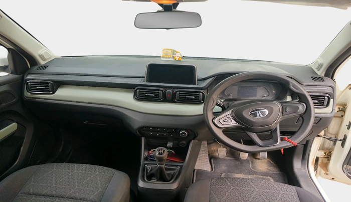 2024 Tata PUNCH ADVENTURE RHYTHM CNG, Petrol, Manual, 25,695 km, interior